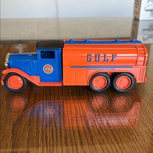 1994 ERTL 1930 GULF Diamond T Fuel Tanker BANK B784 In Original Box - #3124
